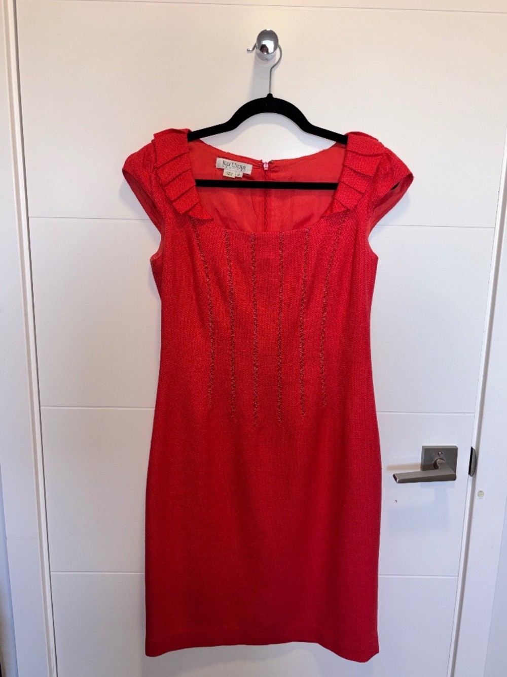 Kay Unger New York Red Textured Sheath Dress Size 6
